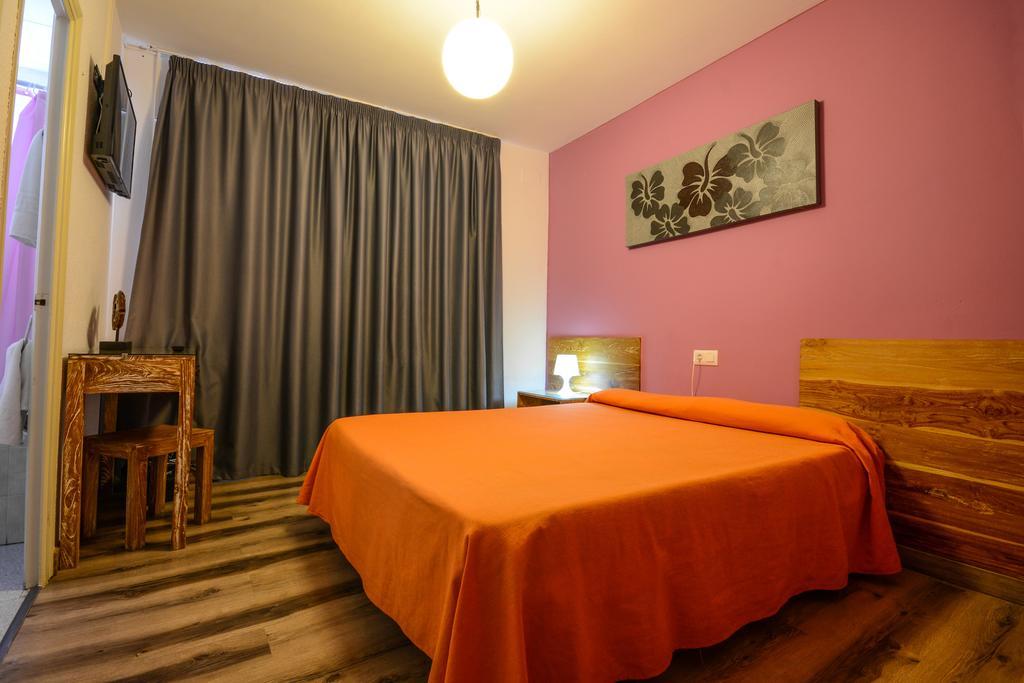 Hostal Ancora Льорет-де-Мар Екстер'єр фото