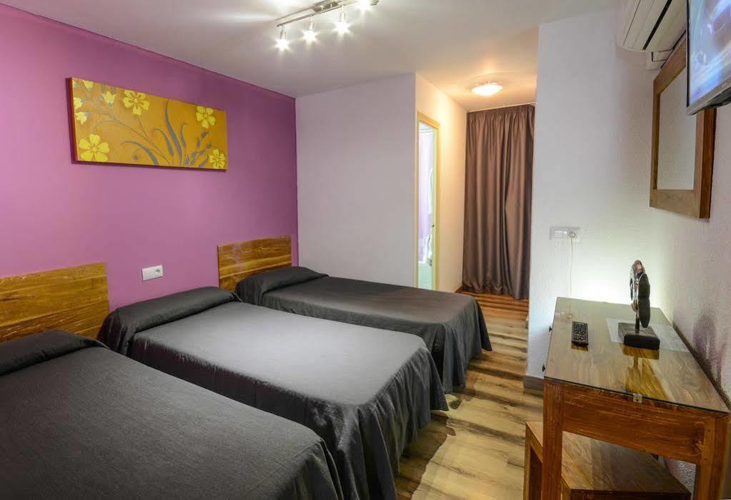 Hostal Ancora Льорет-де-Мар Екстер'єр фото